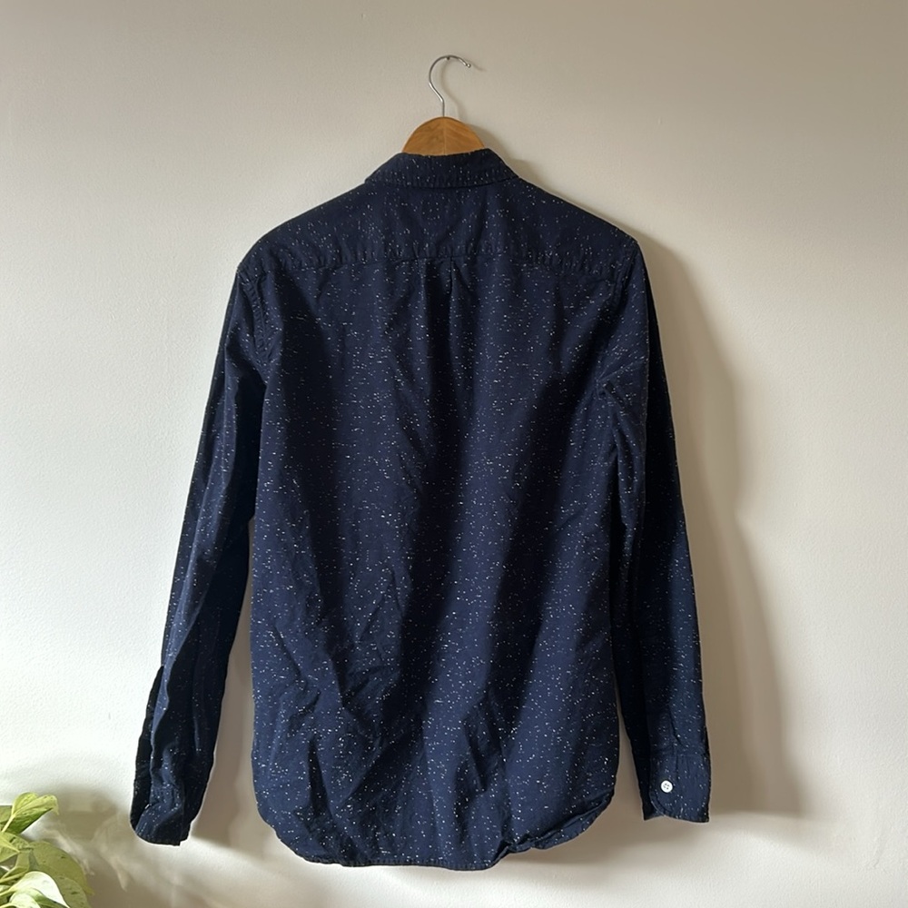 J. Crew Factory Men’s Navy Blue Speckle Button Down Shirt - Picture 4 of 6